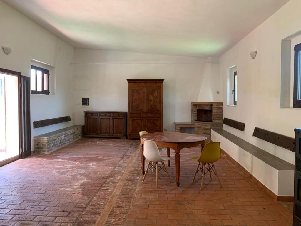 Agriturismo Diffuso Monte Oliveto Maggiore Chiusure Ngoại thất bức ảnh